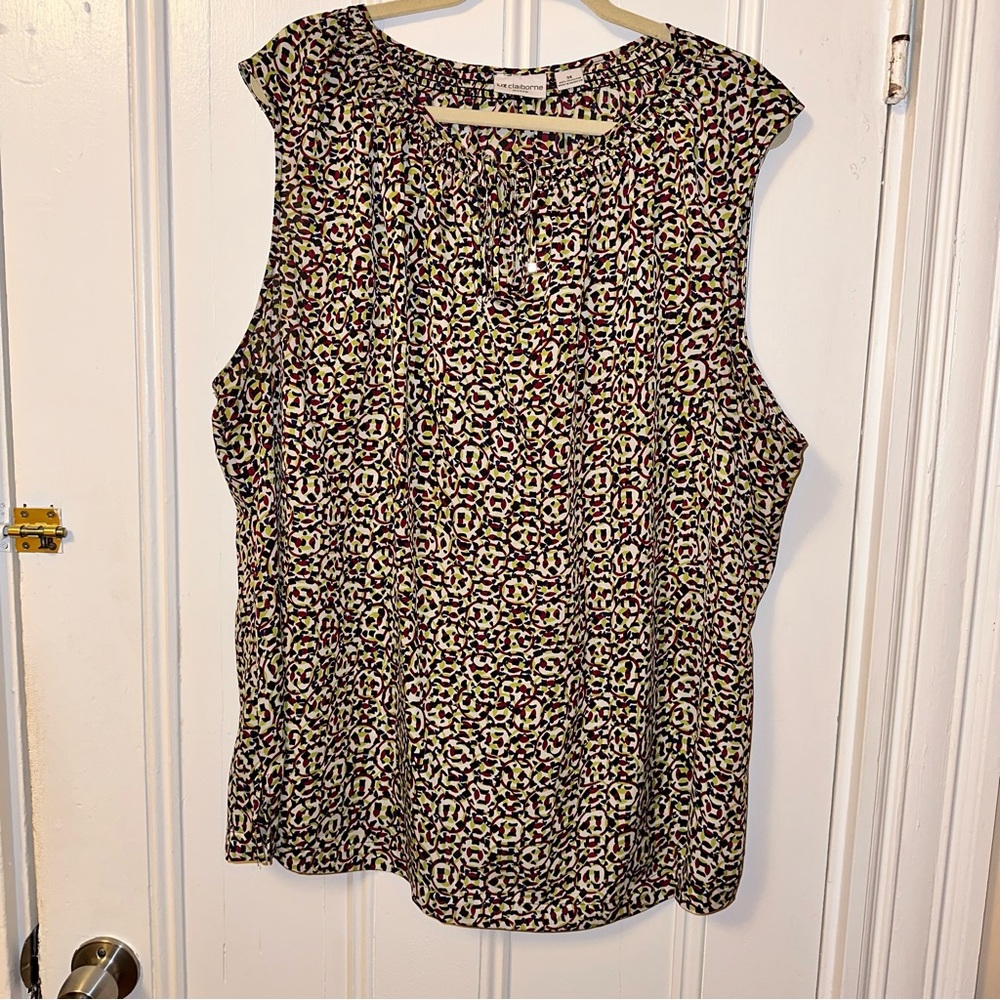 Sleeve less blouse